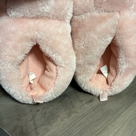 EUC 2 PAIR TODDLER 7/8 SEQUIN HORN UNICORN AND PINK FURRY MONSTER FEET SLIPPERS - Picture 9 of 9